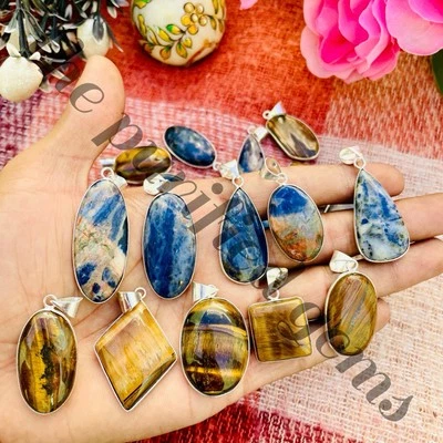 Lote de colgantes de bisel de piedras preciosas de ojo de tigre natural y sodalita, collar hippie Foto 1 de 4