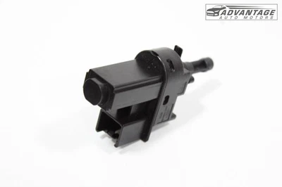 Ford Mustang 2015-2023 delantero izquierdo freno pedal embrague interruptor de posición OEM Foto 1 de 4
