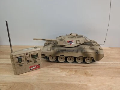 VINTAGE  TYCO Tiger Tank W/ Remote - Military RC WWII Tank 1/16 - Parts Only  - Image 1 of 4