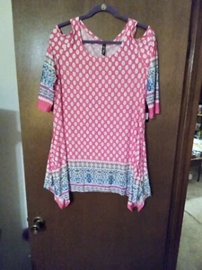 White Mark Women's Cold Shoulder XL Qtr Sleeve Printed Tunic Top With Pockets - Picture 1 of 3