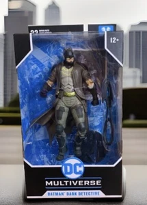 Batman Future State Dark Detective 7” Action Figure With Stand & Weapon NIB - Picture 1 of 5