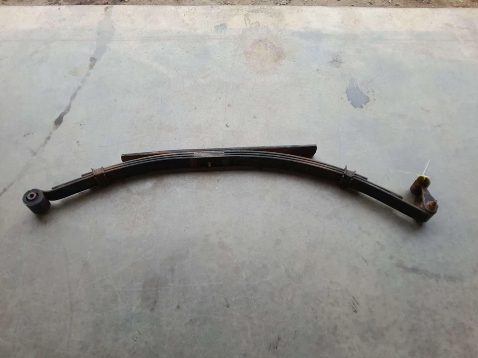 05-11 Dodge Dakota Conjunto de resorte de hoja trasera OEM 52855121AF Foto 1 de 4