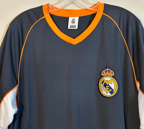 Real Madrid Soccer Jersey Men’s Size XL Shirt Gray color Cover