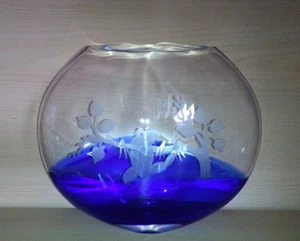 "Froschkönig". Ja, wer krabbelt denn da aus dem Wasser? Attraktive gläserne Vase - Bild 1 von 6