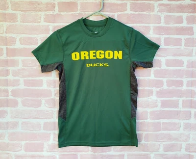 🔥 Oregon Ducks Colosseum Athletics Green Shirt Boys Small S - Image 1 of 4