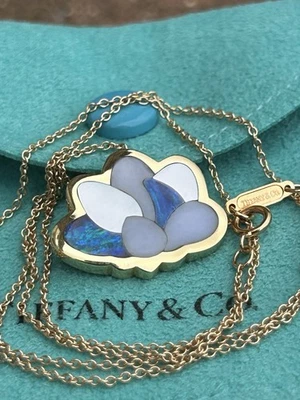 Collar Tiffany & Co 18K Angela Cummings Ópalo Madre Perla Calcedonia Flor Foto 1 de 4