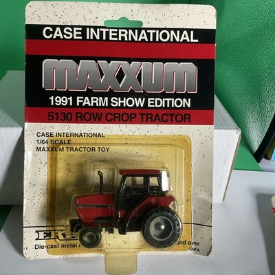 Ertl Case/IH 5130 Row Crop Tractor 1991 Farm Show  NOC - Image 1 of 3