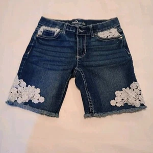 Jordache Mädchen Denim Bermuda Shorts Größe 8 blau weiß Spitze verstellbar Schule gebraucht, in einwandfreiem Zustand - Bild 1 von 12