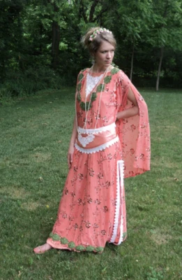 CLEARANCE! Ladies' sz 10/12 ( 38-39  bust) 1920 s Flapper Girl 3pc Gown set - Image 1 of 4