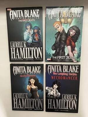 Lot of 4 Anita Blake Hardcover Books Vampire Hunter: The First Death/Necromancer Foto 1 de 4