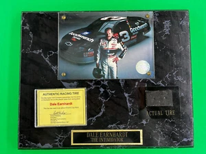 Neumático de carrera y placa fotográfica Dale Earnhardt Winston Cup, con pieza real de neumático. - Imagen 1 de 5