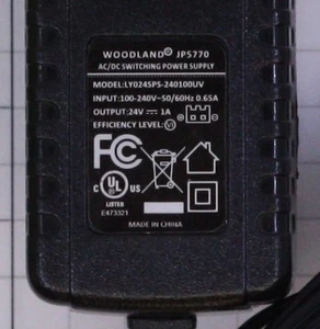 Woodland Scenics JP5770 2-Pin AC / DC Switching Power Supply 24V @ 1A - Picture 1 of 3