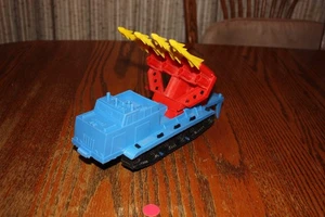 Rare Blue MPC Army Tank with Red 4-Missile Nike Launcher & 4 Yellow Missiles - Picture 1 of 12