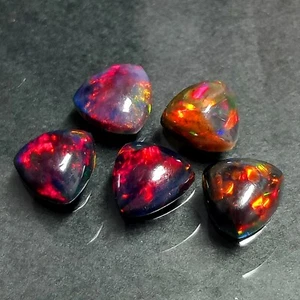 Schwarzer äthiopischer Opal Cabochon, 5 Stück Lot, mehrfach kalibrierter Rauchopal Edelstein - Bild 1 von 7