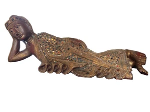 Antico Buddha dormiente reclinabile intagliato XIX secolo legno dorato tailandese e vetro Buddha - Foto 1 di 5