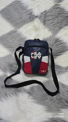 Bolso honda fila tricolor Foto 1 de 4