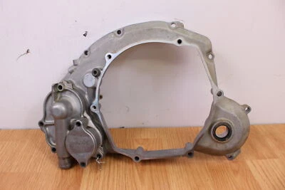 Крышка внутреннего сцепления/водяного насоса 2007 SUZUKI RMZ 450 - Изображение 1 из 4