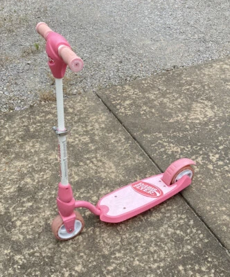 Radio Flyer Rosa Plegable Kick Scooter Foto 1 de 2