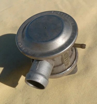 Válvula de controle Volvo 96-00 960 S90 V90 850 S70 V70 C70 poluição atmosférica secundária de pulso de ar - Imagem 1 de 4