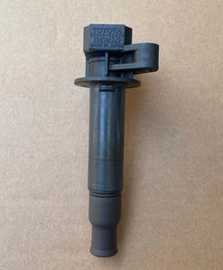 Toyota Ignition Coil 90919-02239 9091902239 - Picture 1 of 5