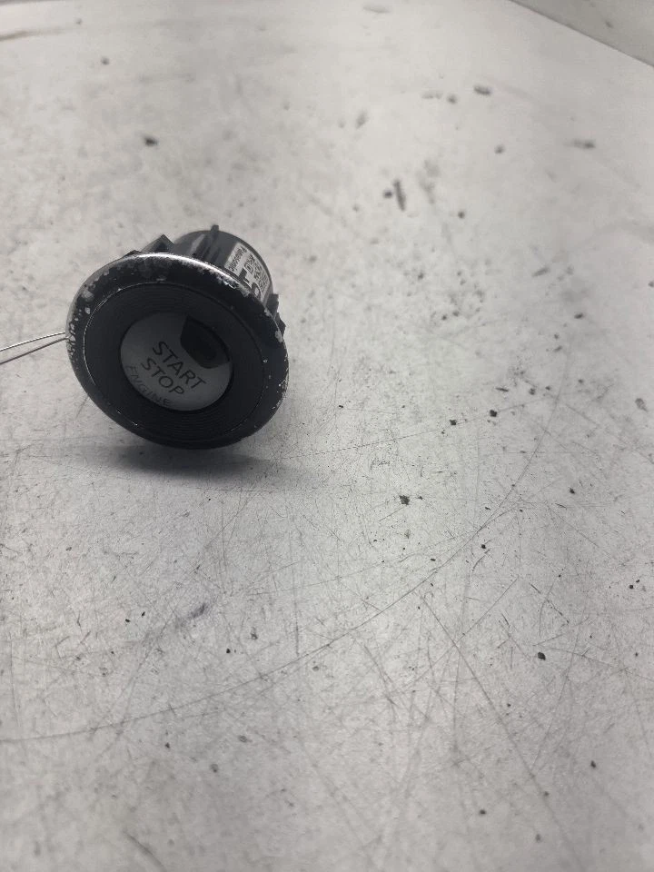 Interruptor de encendido compatible con 16-24 TITAN XD 1441134 Foto 1 de 4