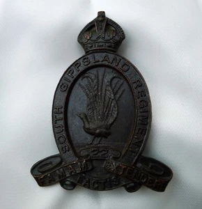 AUSTRALIAN SOUTH GIPPSLAND REGIMENT SLOUCH HAT BADGE 1930-42 OXYDISED FINISH. - Picture 1 of 5