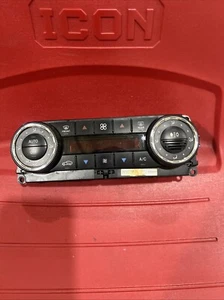 05-10 Mercedes Benz CLK350 Climate AC Heater Control Unit OEM - Picture 1 of 7