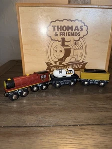 NO TREN FERROVIARIO DE MADERA marca Thomas & Friends ¡Pero es COMPATIBLE! LOTE CARGA - Imagen 1 de 8
