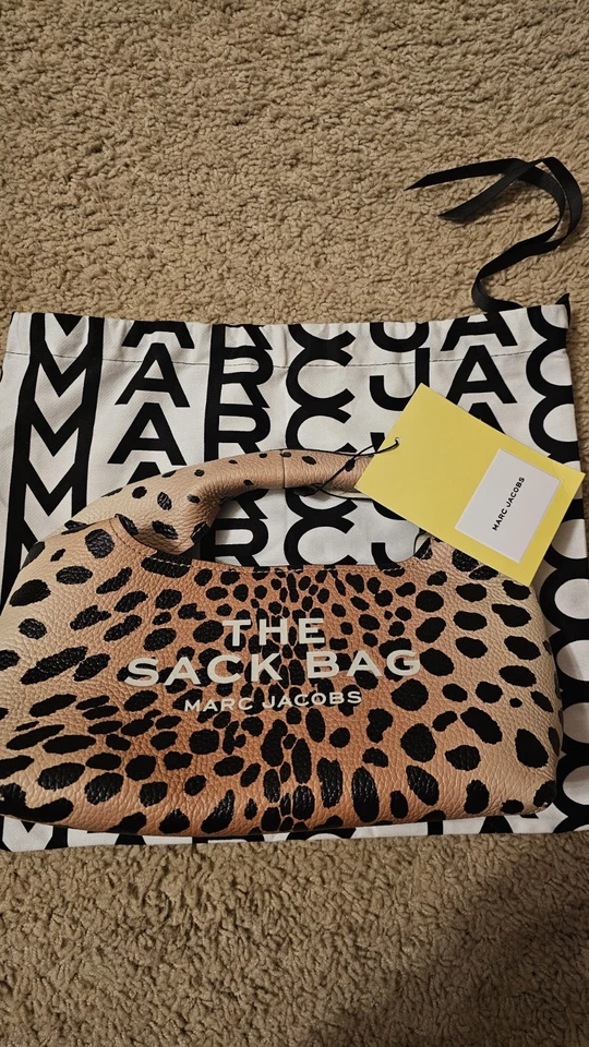 NWT ¡Agotado! MARC JACOBS El mini saco de guepardo Bolso de cuero granulado Leopardo Foto 1 de 4
