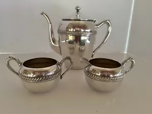 Vintage FB Rogers Silver Co argento su rame caffettiera teiera, zuccheriera e crema - Foto 1 di 15