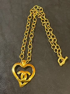 CHANEL Necklace AUTH Coco CC Pendant Choker GOLD HEART VINTAGE FRANCE GP F/S - Picture 1 of 22