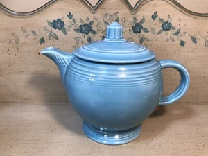 Vintage Fiestaware Turquoise/Blue Medium Teapot Fiesta C Handle Tea/Coffee Pot - Picture 1 of 12