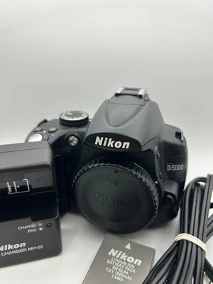[MINT] Nikon D5000 Digital SLR Camera 12.3MP  #47 - image 1 of 4