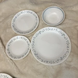 Corelle Country Cottage 16-piece Dinnerware Set Blue Hearts & Blossoms, Serves 4 - Picture 1 of 7