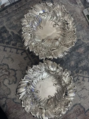 Antique Sterling Silver Footed Candy Dish pair, Walker & Hall Sheffield, 1230g - Image 1 of 4