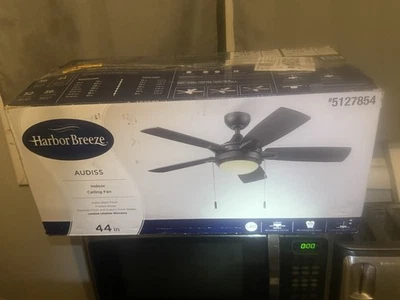 Ventilador de techo Harbor Breeze Merrimack II 44 pulgadas - Foto 1 de 4