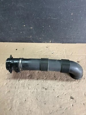 Mangueira de entrada de ar direita Porsche Cayenne 3.2 2008 - 2010 fabricante de equipamento original M8960 DG - Imagem 1 de 4