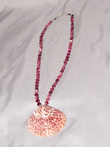 Purple Spiny Oyster Shell Necklace 17" with Oyster Shell - Picture 1 of 5
