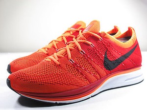 nike flyknit trainer red