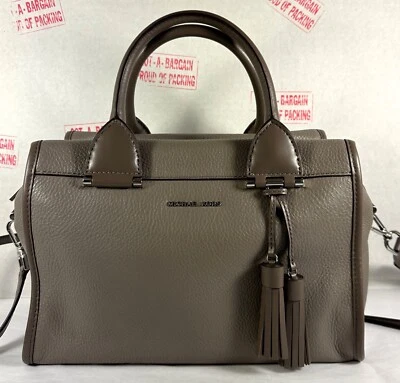 Bolso de hombro grande Michael Kors Geneva de cuero granulado de ceniza Foto 1 de 4