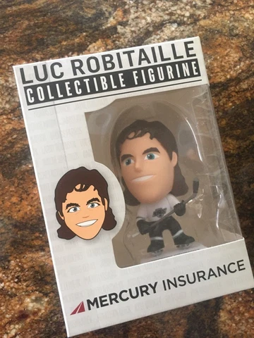 Luc Robitaille SGA Bobblehead Los Angeles Kings 2017 Collectible Figure Cover