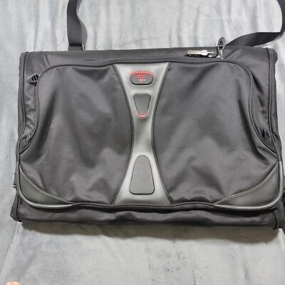 TUMI T-TECH Tri-Fold Carry-On TRAVEL GARMENT BAG LUGGAGE Suitcase/Shoulder Strap - Image 1 of 4