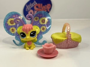 BUD BUTTERFLEW BUTTERFLY #3-67 CON Acc - Autentico negozio di animali Littlest - Hasbro LPS - Foto 1 di 4