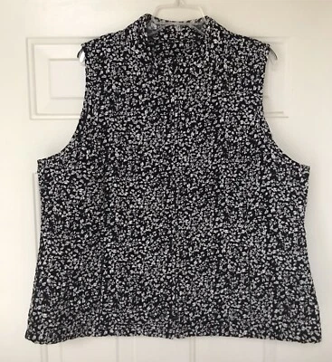 Basic Editions Women's Corduroy/Quilted Lining Black & White Floral Vest Size 1X - Image 1 of 4
