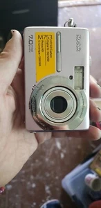 Kodak EasyShare M753 7.0MP Digital Camera - untested for parts/repair - Picture 1 of 2