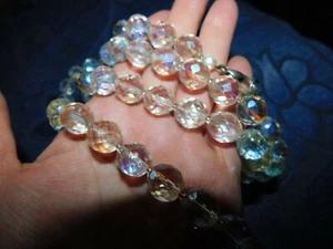 VINTAGE ELEGANTE EINZELSTRANG GLAS FACETTEN PERLENKETTE AURORA BOREALIS 38" - Bild 1 von 6