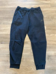 Pantalones deportivos Nike para hombre talla L NSW Tech polar con cordón CU4495-010 negros - Imagen 1 de 10