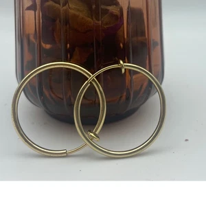 Pendientes de aro de oro con clip sin perforar estilo clásico minimalista simple - Imagen 1 de 1