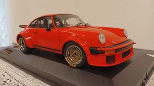 EXOTO 1/18 Porsche 934 RSR Plain Body Orange Compétition NO BOX - Foto 1 di 12