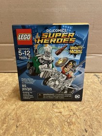 LEGO DC Comics Super Heroes: Mighty Micros: Wonder Woman vs. Doomsday (76070)